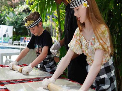 Make Your Own Pizza at Prime Plaza Suites Sanur
