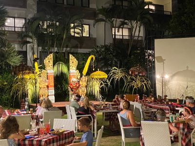 Resort Activity of the Month: Chiang Street Magician & Theme Night Dinner